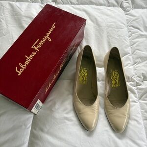 Vintage Salvatore Ferragamo Heels Size 6.5AA